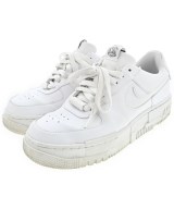 NIKE スニーカー