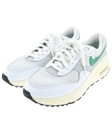 NIKE スニーカー