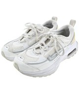 NIKE スニーカー