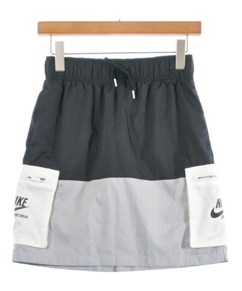 NIKE ひざ丈スカート