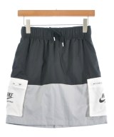 NIKE ひざ丈スカート