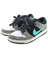 NIKE スニーカー