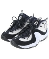 NIKE スニーカー