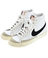 NIKE スニーカー