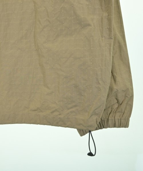 NIKE（ナイキ）マウンテンパーカー ベージュ サイズ:XL メンズ/2200535255052