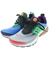 NIKE スニーカー