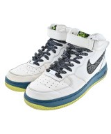 NIKE スニーカー