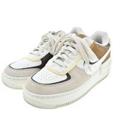NIKE スニーカー