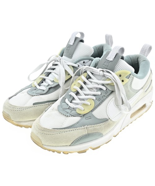 NIKE スニーカー