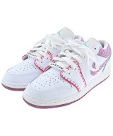 NIKE スニーカー