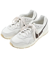 NIKE スニーカー