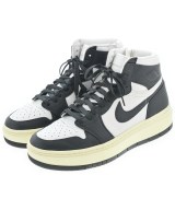 NIKE スニーカー