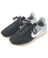 NIKE スニーカー
