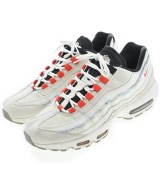 NIKE スニーカー