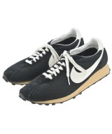 NIKE スニーカー