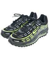 NIKE スニーカー