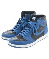 NIKE スニーカー