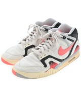 NIKE スニーカー