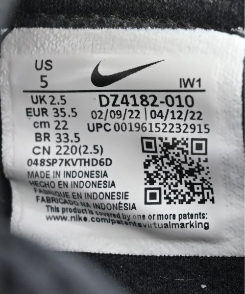 NIKE（ナイキ）スニーカー 黒 サイズ:22cm レディース/2200613901086