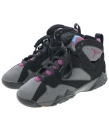 NIKE スニーカー