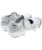NIKE（ナイキ）スニーカー シルバー サイズ:24cm レディース/2200622884233
