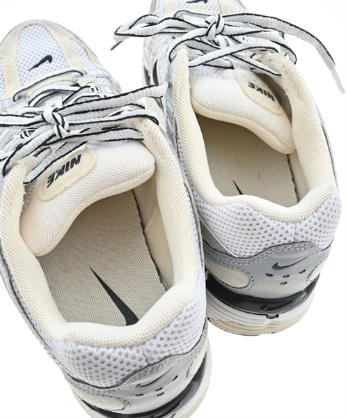 NIKE（ナイキ）スニーカー 白 サイズ:24cm レディース/2200623185094