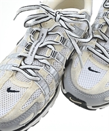 NIKE（ナイキ）スニーカー 白 サイズ:24cm レディース/2200623185094