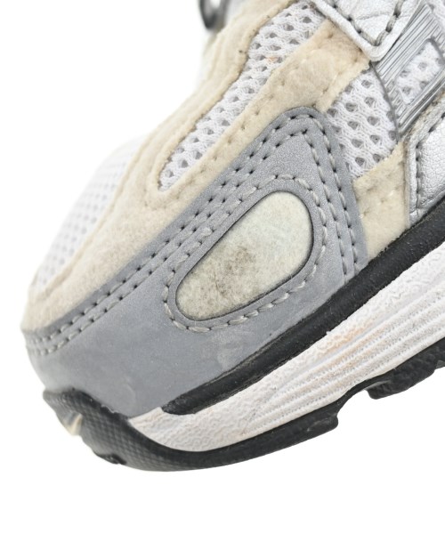 NIKE（ナイキ）スニーカー 白 サイズ:25cm レディース/2200623720066