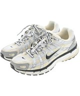 NIKE スニーカー