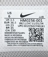 NIKE（ナイキ）スニーカー 白 サイズ:23cm レディース/2200623881118