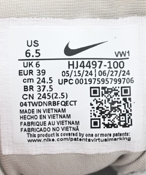 NIKE（ナイキ）スニーカー 白 サイズ:24.5cm レディース/2200624279136