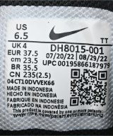 NIKE（ナイキ）スニーカー 黒 サイズ:23.5cm レディース/2200625254040