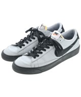 NIKE スニーカー