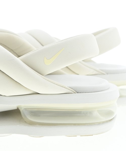 NIKE（ナイキ）サンダル 白 サイズ:25cm レディース/2200626655013