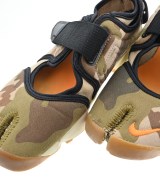 NIKE（ナイキ）サンダル カーキ サイズ:23cm レディース/2200628436016