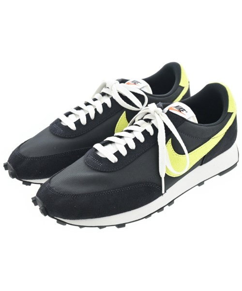 NIKE スニーカー