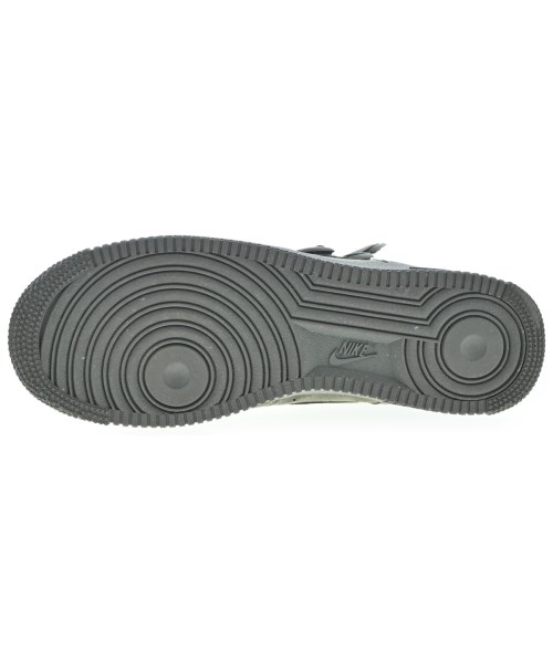 NIKE（ナイキ）スニーカー 緑 サイズ:27cm メンズ/2200631472063