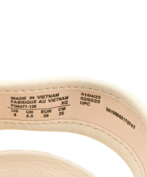 NIKE（ナイキ）サンダル ベージュ サイズ:25cm レディース/2200631543022