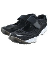 NIKE（ナイキ）スニーカー 黒 サイズ:25cm レディース/2200631543039