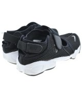 NIKE（ナイキ）スニーカー 黒 サイズ:25cm レディース/2200631543039