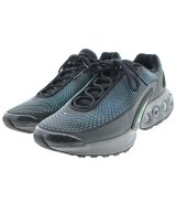 NIKE スニーカー