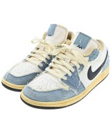 NIKE スニーカー