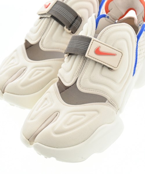 NIKE（ナイキ）サンダル 白 サイズ:26cm レディース/2200634394881