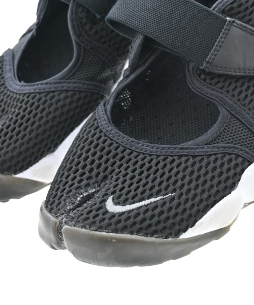 NIKE（ナイキ）スニーカー 黒 サイズ:25cm レディース/2200606714044