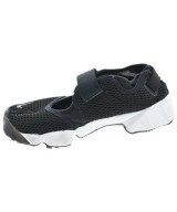 NIKE（ナイキ）スニーカー 黒 サイズ:25cm レディース/2200606714044