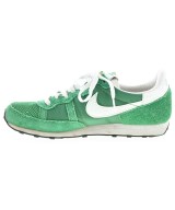 NIKE（ナイキ）スニーカー 緑 サイズ:23.5cm レディース/2200608023069