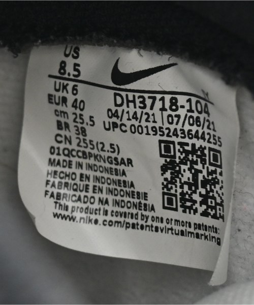NIKE（ナイキ）スニーカー 黒 サイズ:25.5cm レディース/2200612187139