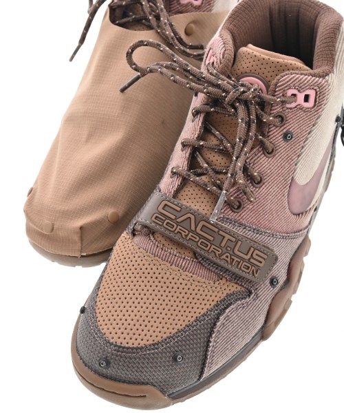 NIKE（ナイキ）スニーカー 茶 サイズ:27cm メンズ/2200612950061