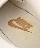 NIKE（ナイキ）スニーカー ベージュ サイズ:22.5cm レディース/2200613640022