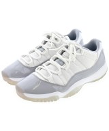 NIKE スニーカー